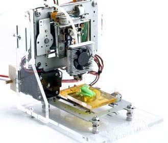 eWaste: imprimante 3D à partir de composants recyclés • DIY pour réaliser son imprimante 3D à partir de composants recyclés DIY imprimante 3D recyclée